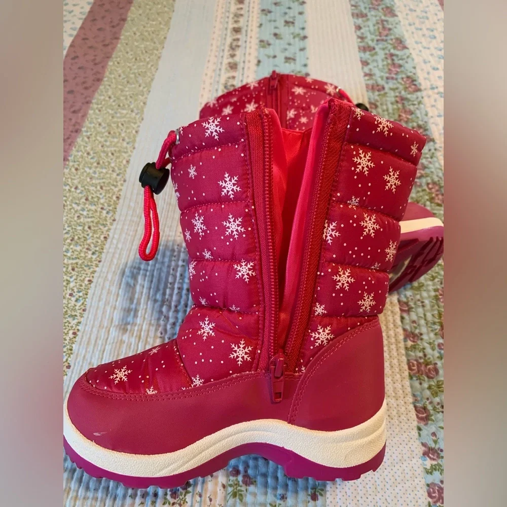 Kids Snow Boots - Hot Pink Snowflake Design - Picture 5 of 8